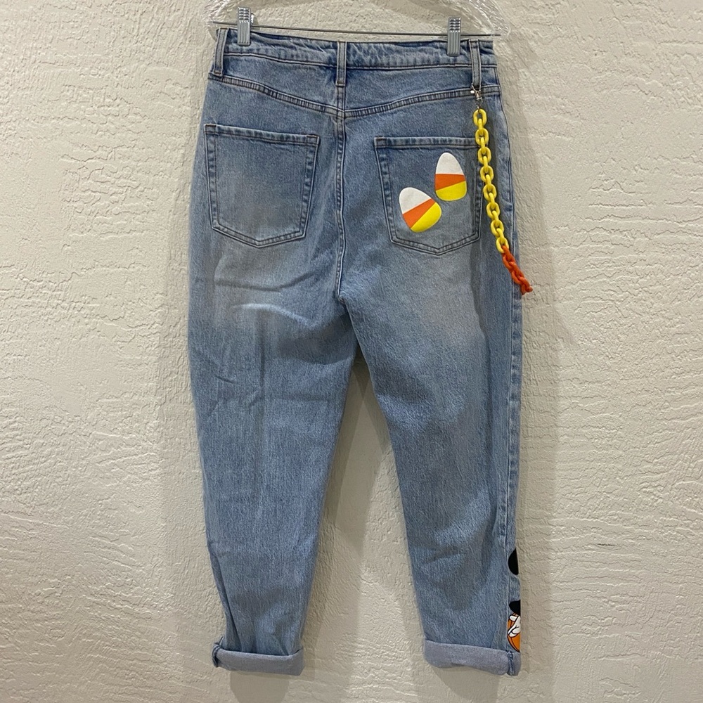 Her Universe Disney Halloween Candy Corn Chain Mom Jeans - junior sz 7 - cotton - Picture 4 of 11